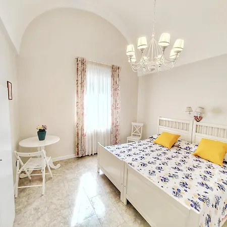 Palazzina Cavour * Monopoli