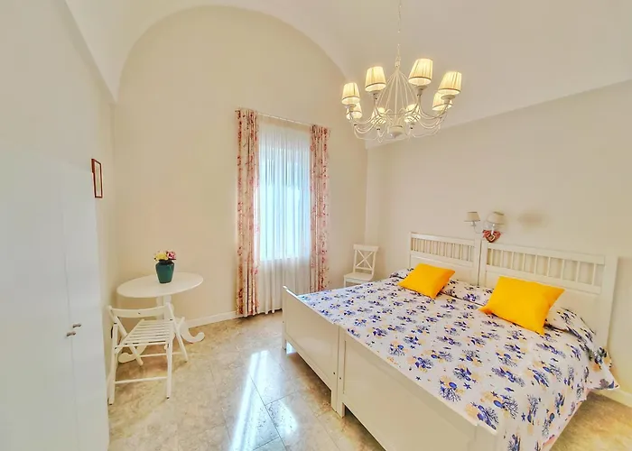 Palazzina Cavour *
