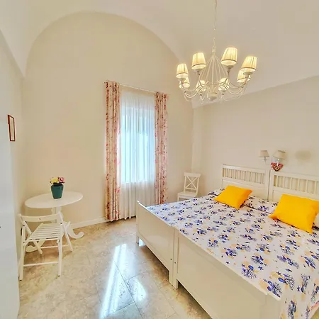 Palazzina Cavour *