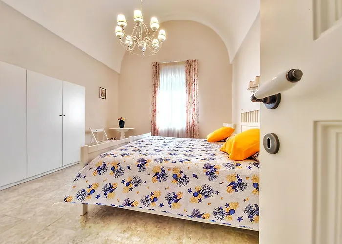 Palazzina Cavour מונופולי